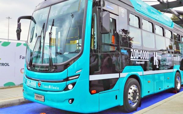 En Bogotá comienza a rodar el primer bus impulsado con hidrógeno