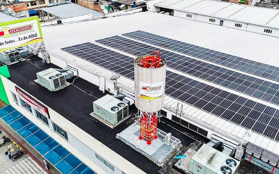 En Ibagué, Celsia instala el primer techo solar para la cadena de supermercados Mercacentro